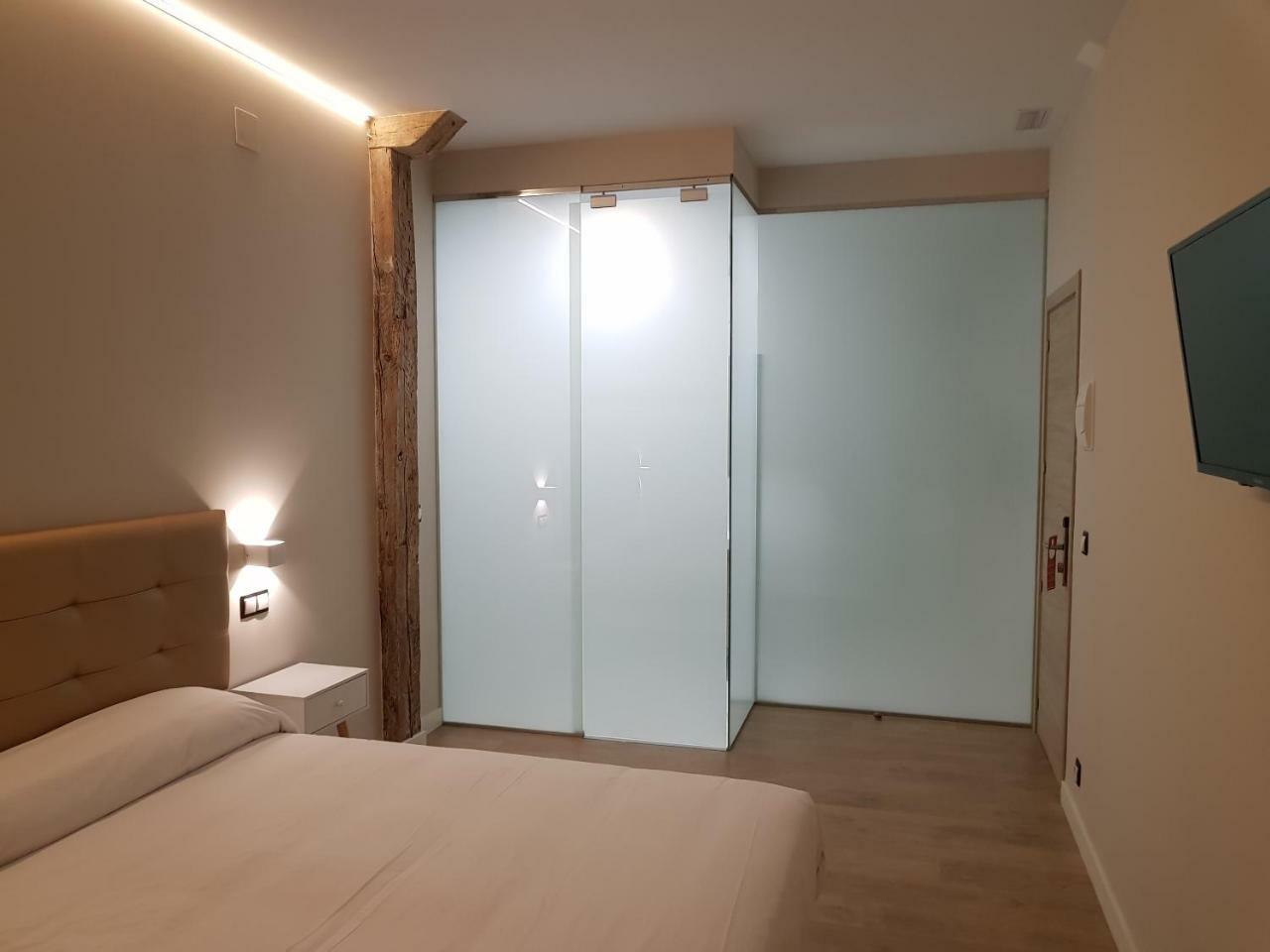 Art Burgos Hotel Ngoại thất bức ảnh