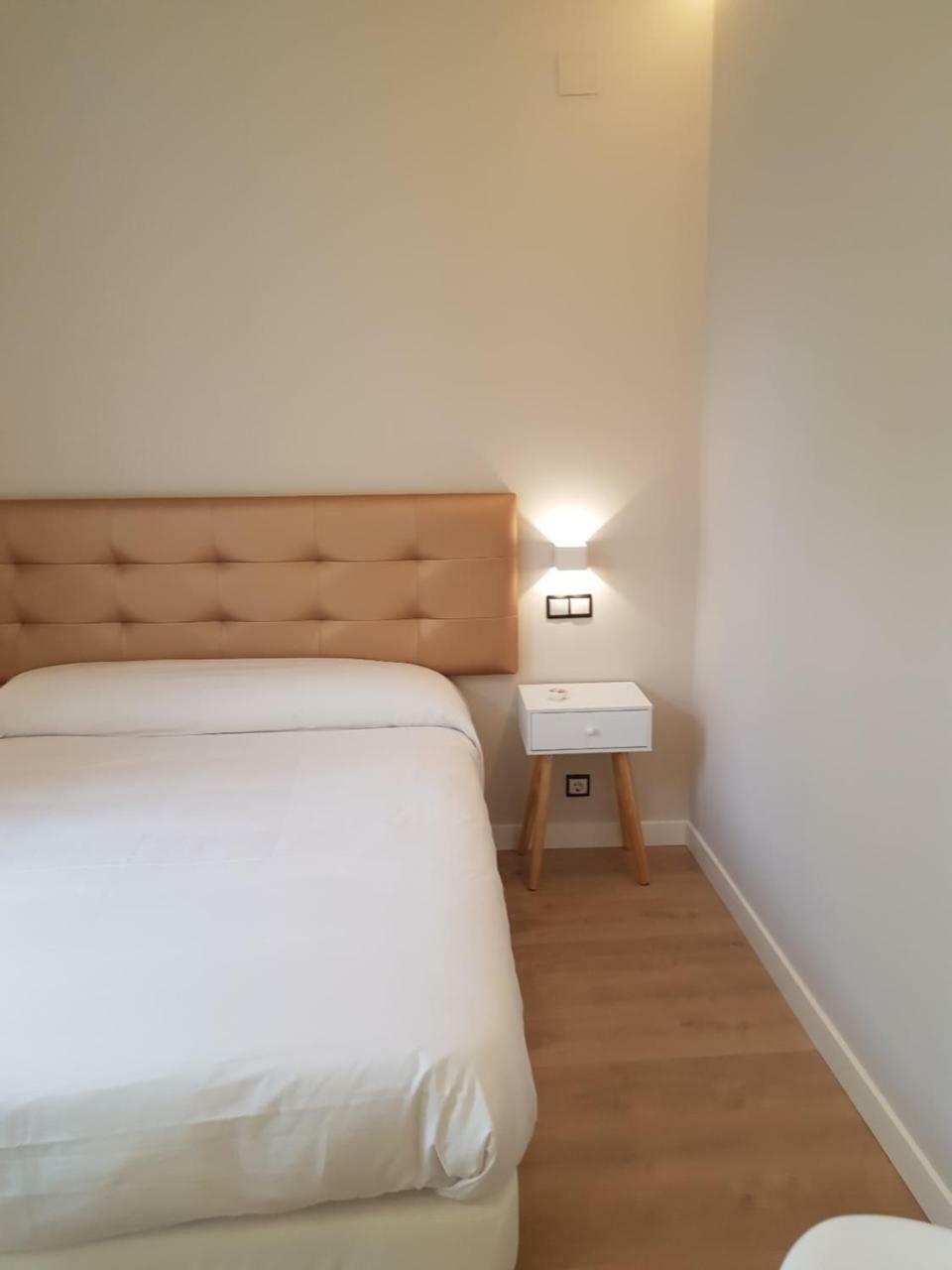 Art Burgos Hotel Ngoại thất bức ảnh