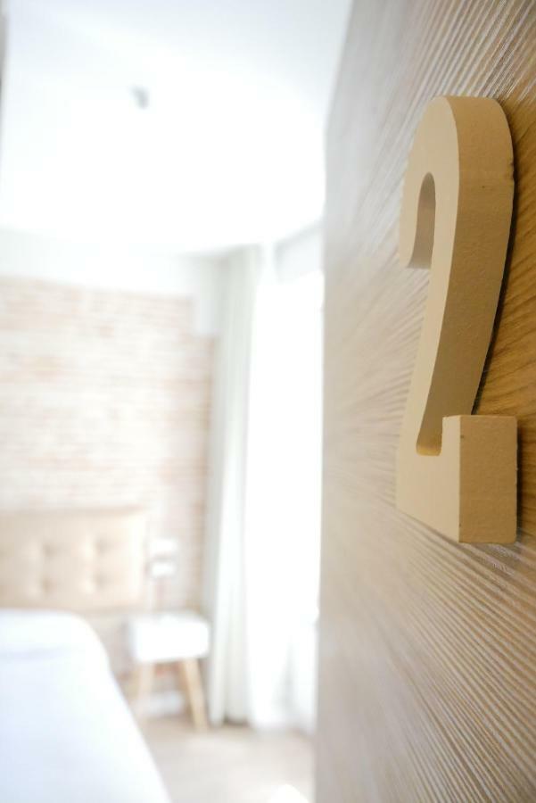 Art Burgos Hotel Ngoại thất bức ảnh
