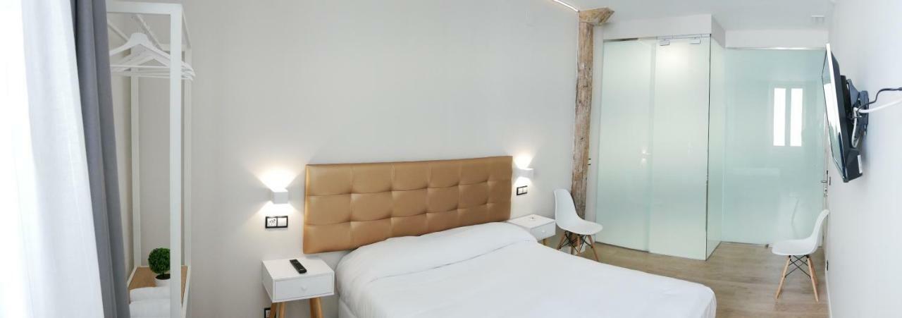 Art Burgos Hotel Ngoại thất bức ảnh