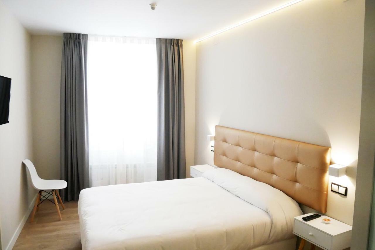 Art Burgos Hotel Ngoại thất bức ảnh